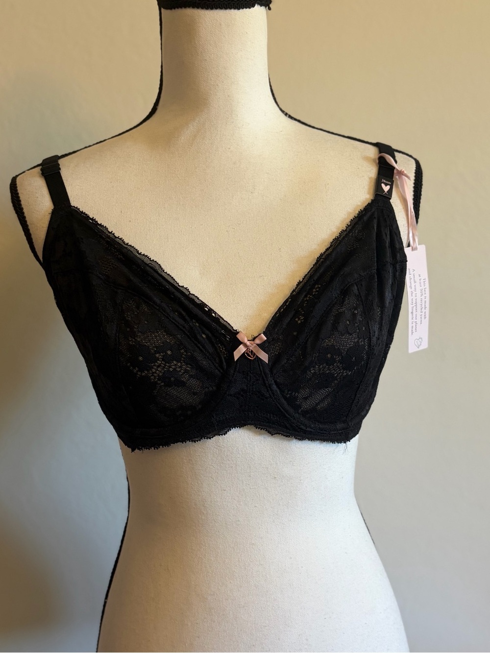 NWT Victoria's Secret Black Lace Bra
